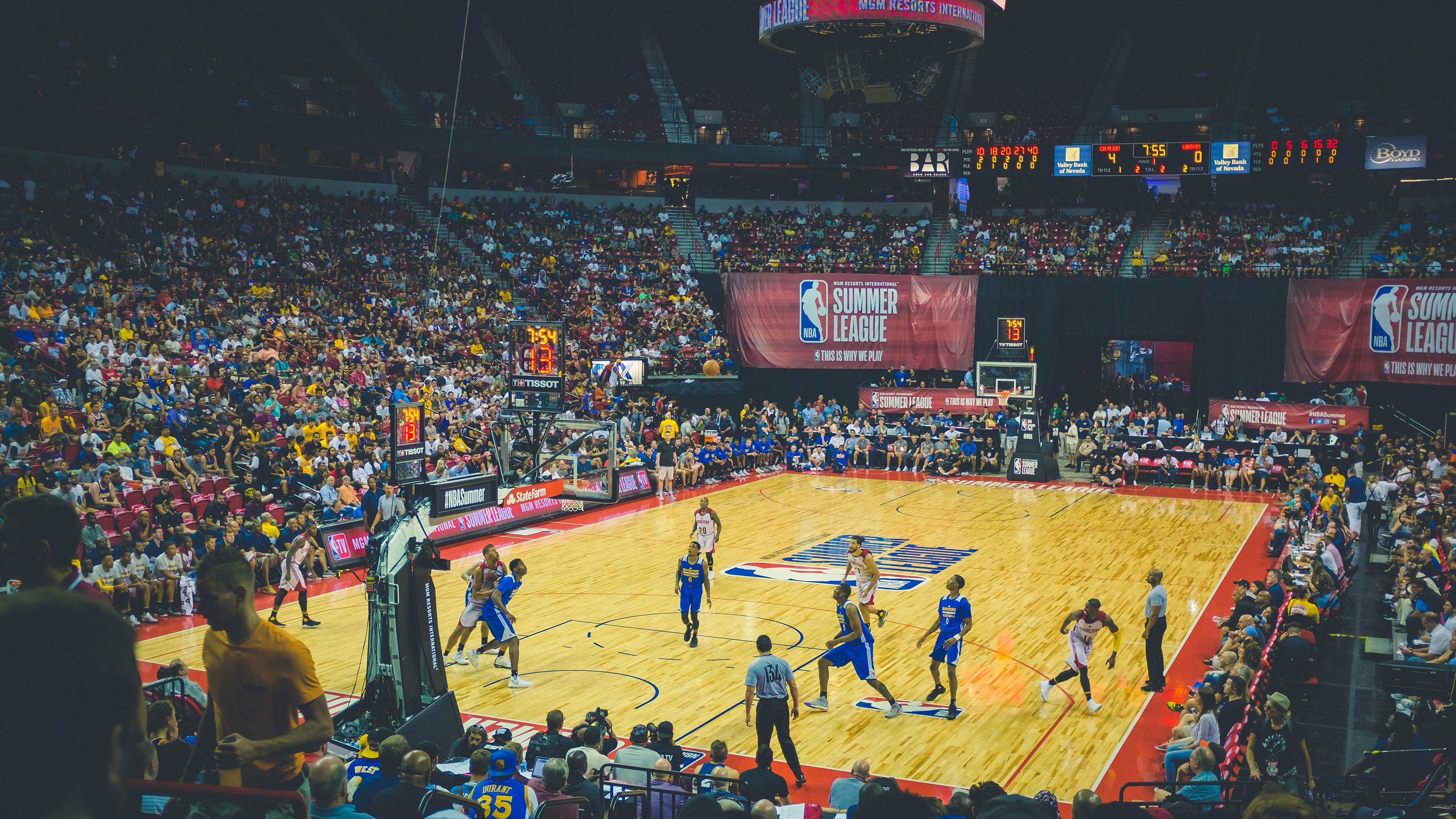 利拉德与CBA新规同登热搜，NBA巨星来华打球的美好愿景遭遇现实困境|乐鱼APP入口